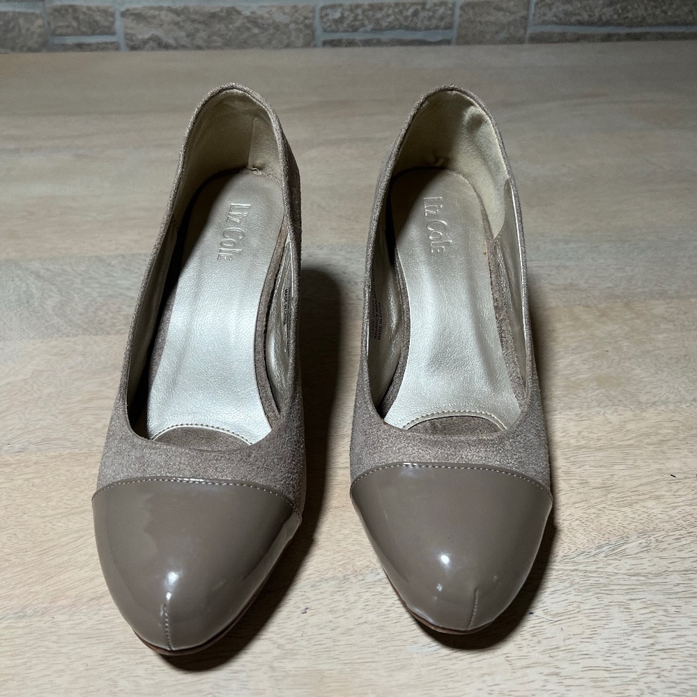 Liz Cole Tan Suede/ Patent Leather Pumps Size 9W